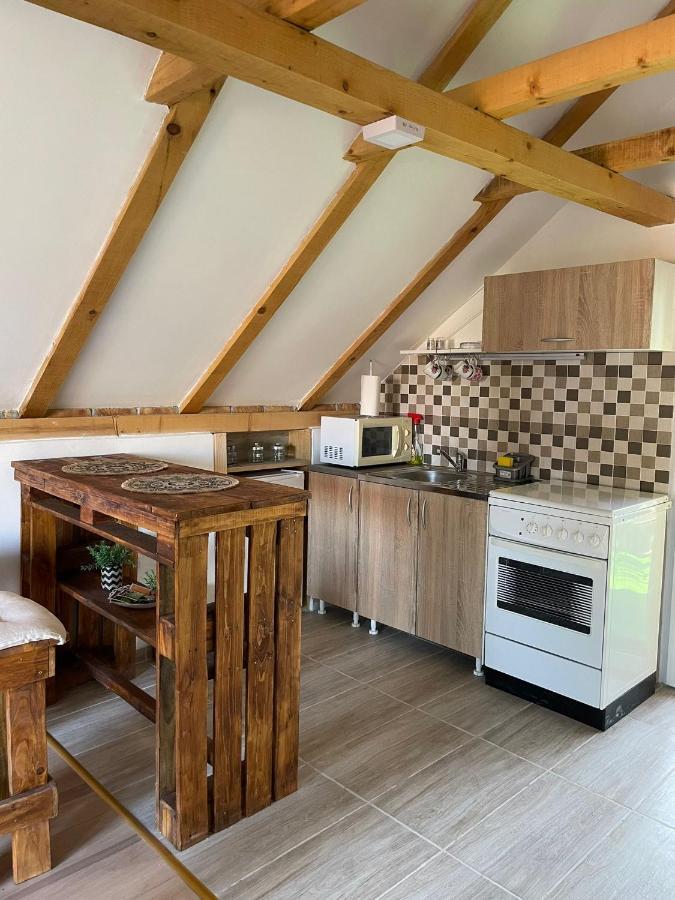Apartmani Marija Zemun Zemun Polje Exteriör bild