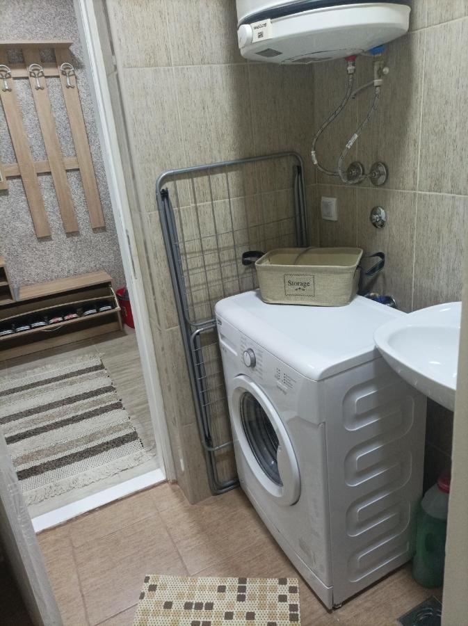Apartmani Marija Zemun Zemun Polje Exteriör bild
